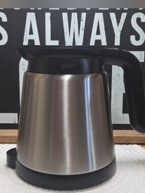 Keurig 2.0 Stainless Steel Thermal Carafe 32oz Coffee Pot BARELY USED WITH BOX